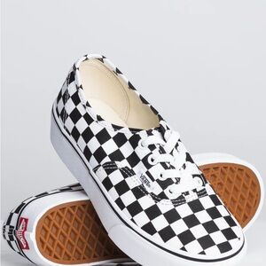 Vans platform 2.0 checkered sneakers. Women’s size 6.